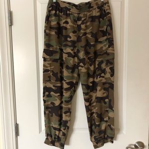 BCBGMaxAzria Silk Cargo Pants in Camo